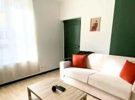 City Nest Cosy et Spacieux