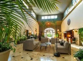 Oris Chic & Tropical Suite, Breakfast