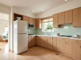 The Coastal Landing Stay