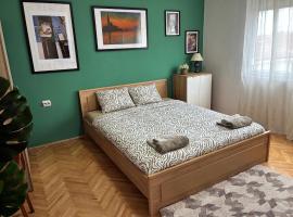 Center rooms, hotel em Kavadarci