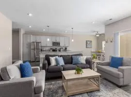 Modern 2BR & 2BA Condo with Garage & Patio