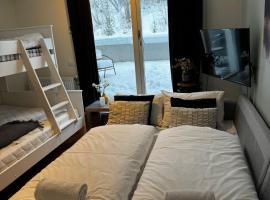 Lake Resort - Pool & Sauna, hotel with pools in Vossevangen