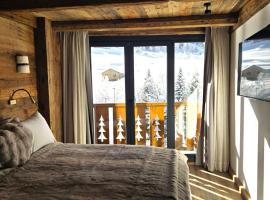 Hotel Vall d'Isard Suites: El Tarter şehrinde bir otel