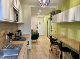 The Jungle - 4 chambres, 2 salles d'eau, parking, hôtel à Orvault