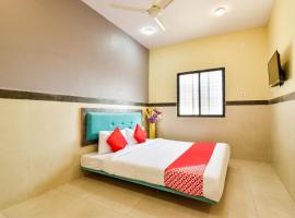OYO Hotel Karemore Celebration, hotel v mestu Bhandāra