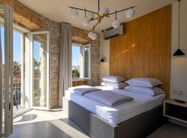 East Coast Deluxe Rooms, B&B in Split