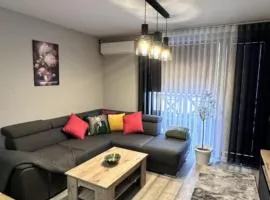 Луксозен Апартамент за нощувки