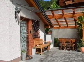 Apartment mit beheiztem Pool in Flattach by Interhome