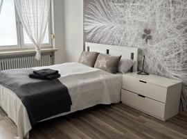 Modernes ruhiges Landhaus bei Kassel - Ganzes Ferienhaus mit 4 Schlafzimmern, Sauna & Garten, hotel a Niedenstein