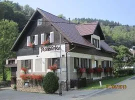 Holiday Home mit solarbeheiztem Außenpool und Sauna by Interhome