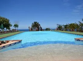 Holiday Home Villa mit Meerblick- für 10 Personen C03GC by Interhome