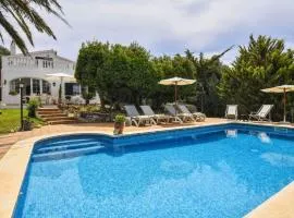 Holiday Home Traditionelles Landhaus 6 km vom Meer entfernt by Interhome