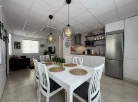 Fontana Sunset - Stylish 3BR Home Near Airport