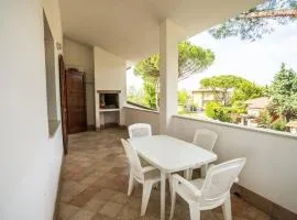 Holiday Home Chalet- Terrasse mit Kamin- privater Garten by Interhome