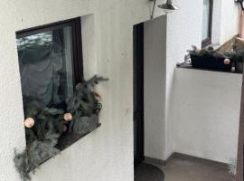 Ferienwohnung Anja: Klinga şehrinde bir otel