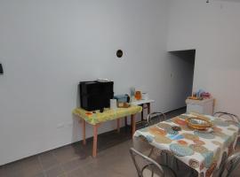 Cabaña Lanoe, hotel a El Volcán