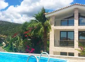 Holiday Home in Ermioni mit Garten- gemeinschaftlichem Pool und Terrasse by Interhome