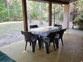 Holiday Home mit eingezäuntem Grundstück am Wasser by Interhome, Hotel in Orle