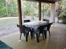 Holiday Home mit eingezäuntem Grundstück am Wasser by Interhome