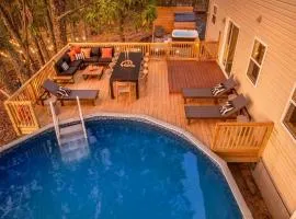 Retreat HotTub FirePit Sauna GameRm Pool Playroom