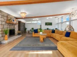 10K sqft Estate 2 Pools Pond Games Sauna Hot Tub