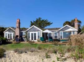 Sesachacha Cottage in Nantucket, hotel in Nantucket