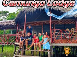 CAMUNGO jungle Lodge in indigenous community ALL INCLUSIVE，Puerto Franco的寵物友善飯店