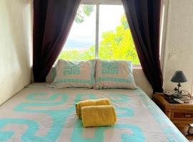 Bungalow Pamatai Sky, готель у місті Faaa