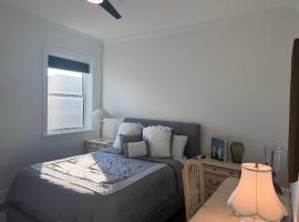 The Lyons' Den, hotel a Chicago