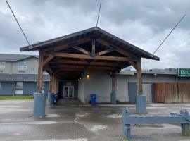 Burntwood Hotel and Restaurant, hotell i Thompson