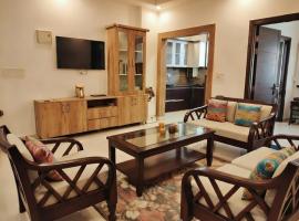 Soreva - 2BHK Luxury Apartments near Janki Setu & Triveni Ghat, khách sạn ở Rishīkesh