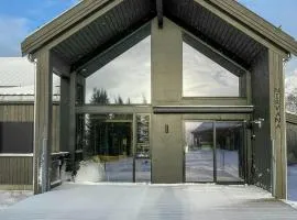 Mountain Cabin With Ski And Trails At The Door