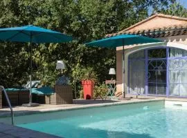 Studio l'annexe avec piscine partagee