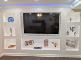 Movie Night Retreat I Hot Tub I Games I Theater, готель у місті Мерфрісборо