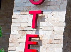 Viro, hotel in Chornomorsk