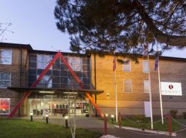 Ramada London Stansted Airport, hotel v Stansted Mountfitchetu