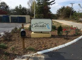 Cascades Mountain Resort, Ascend Hotel Collection, hotel in Hendersonville