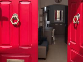 Bastion corner Close to the bus station and ferry to Valletta, hotel em Senglea