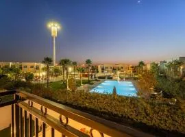 FIRST CLASS Villa Peaceful Pool View Retreat