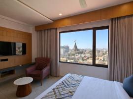 White Panda hotels Shree Radhe, hotel em Dwarka