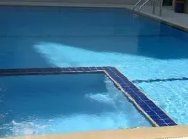 Hua Hin Avenue Hotel