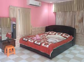 Viesnīca Buriram Home stay 6 pilsētā Burirama