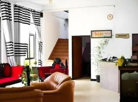 Hotel Uva Rest Sanasta