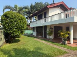 Airport Transit Avenue ATA Villa and Pool for Groups, hotel v destinaci Ragama