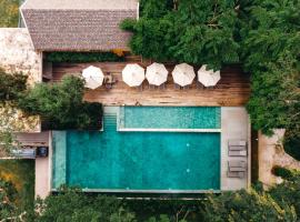 Flora Creek Chiang Mai, hotel din Hang Dong