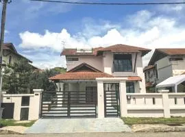 Infinity Retreat Home 5BR 12-15pax KTV-BBQ-SemiD