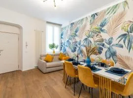 Moscova Luxe - Elegant Stay with 2 Bathrooms