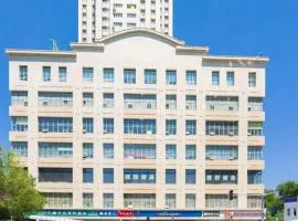 7 Days Inn Urumqi Guangming Road Beimen Metro Station