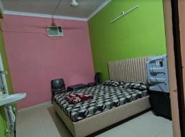 Aparna Palace Hotel, hotel Basti városában 