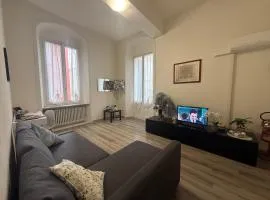 LA VIOLETTA DI PARMA // DEL DUCATO